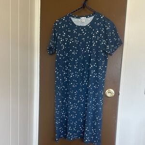 Lake Pajamas.  Gown Blue Star.  Women’s Medium excellent condition